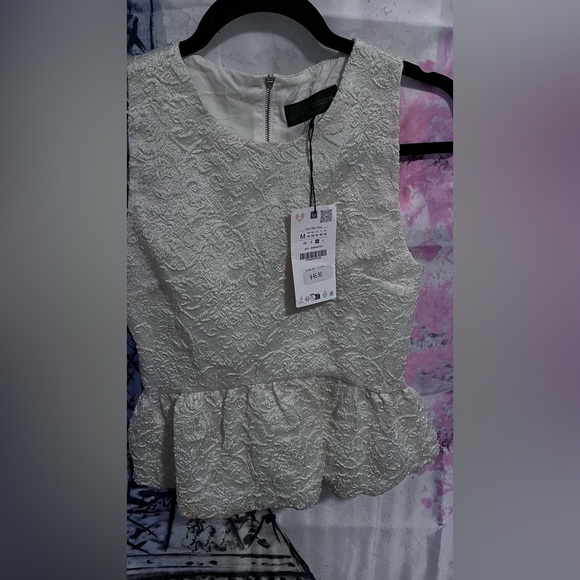 NWT ZARA TEXTURED PEPLUM TOP SIZE M 
🚨FIRM PRICE NO DISCOUNT - Picture 5 of 15